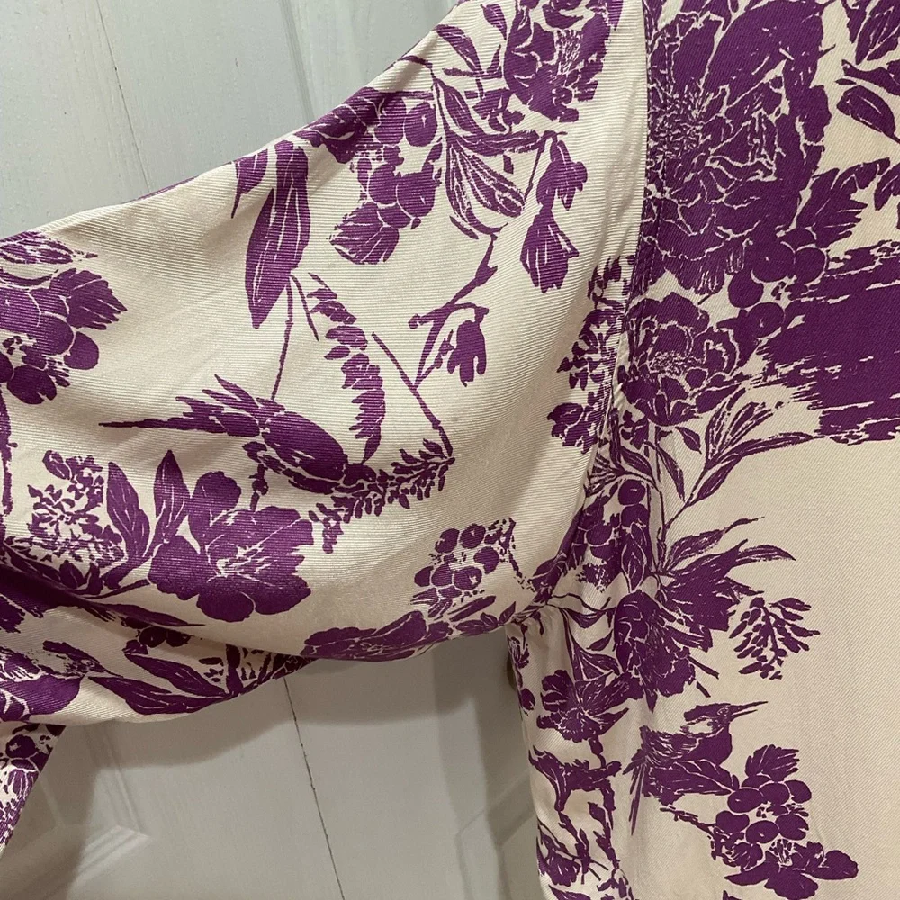 🌱H&M Long Back Butterfly Cuffed Sleeves Hidden Front Buttons Top, Size 6 - Picture 6 of 8